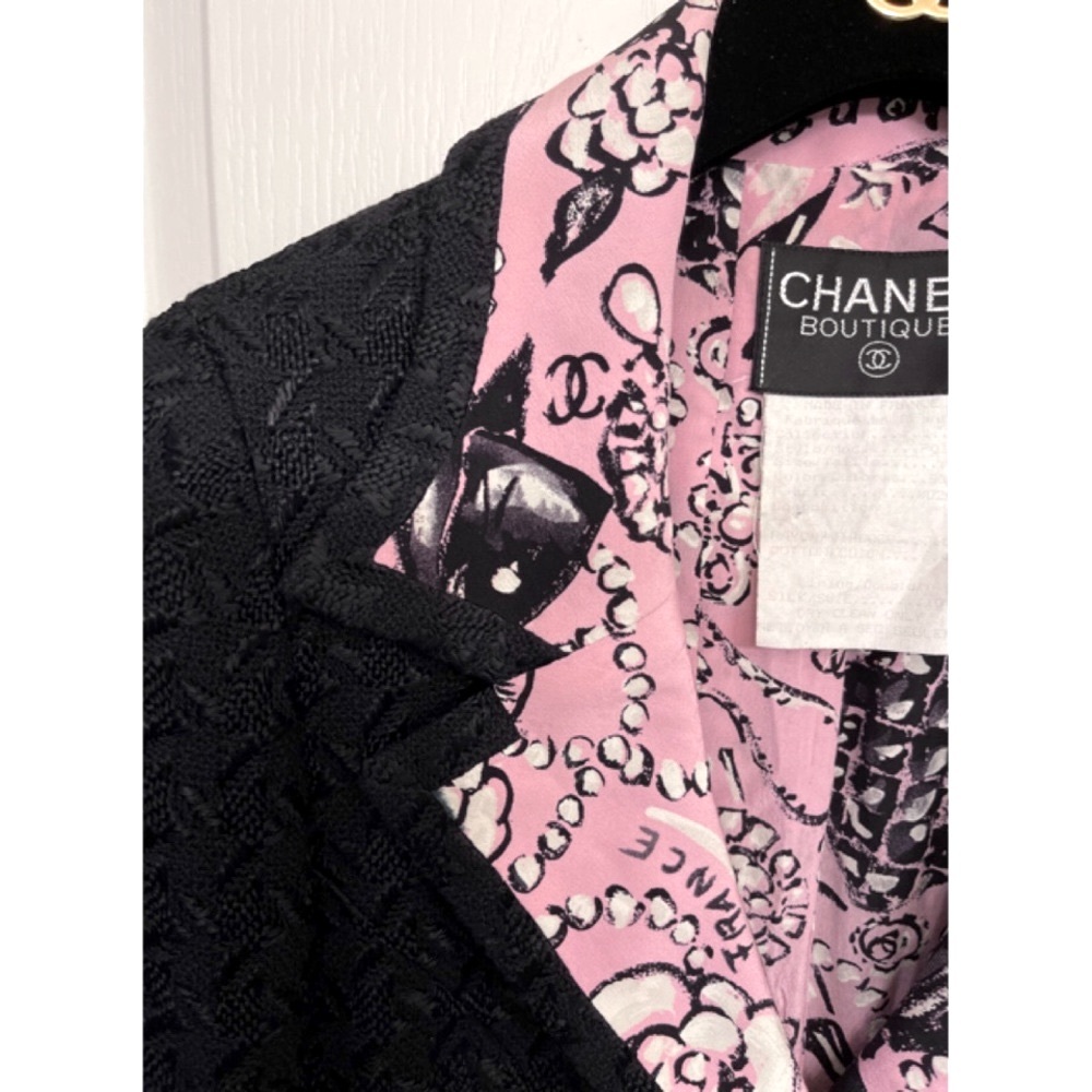 ✨Extremely Rare & Hard to find Vintage Iconic CHANEL S/S 1993 Runway Jacket Coat - Picture 4 of 16